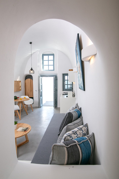 LKMK Architects-Demeter Cave House Santorini